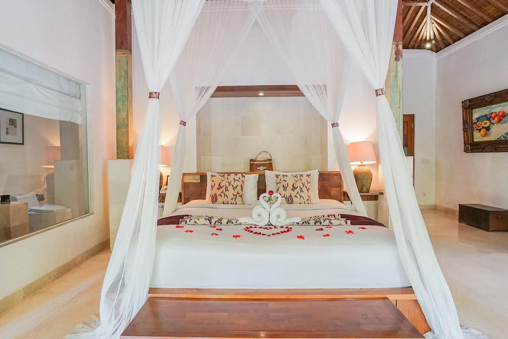 Villa Alam Bidadari Seminyak Esterno foto