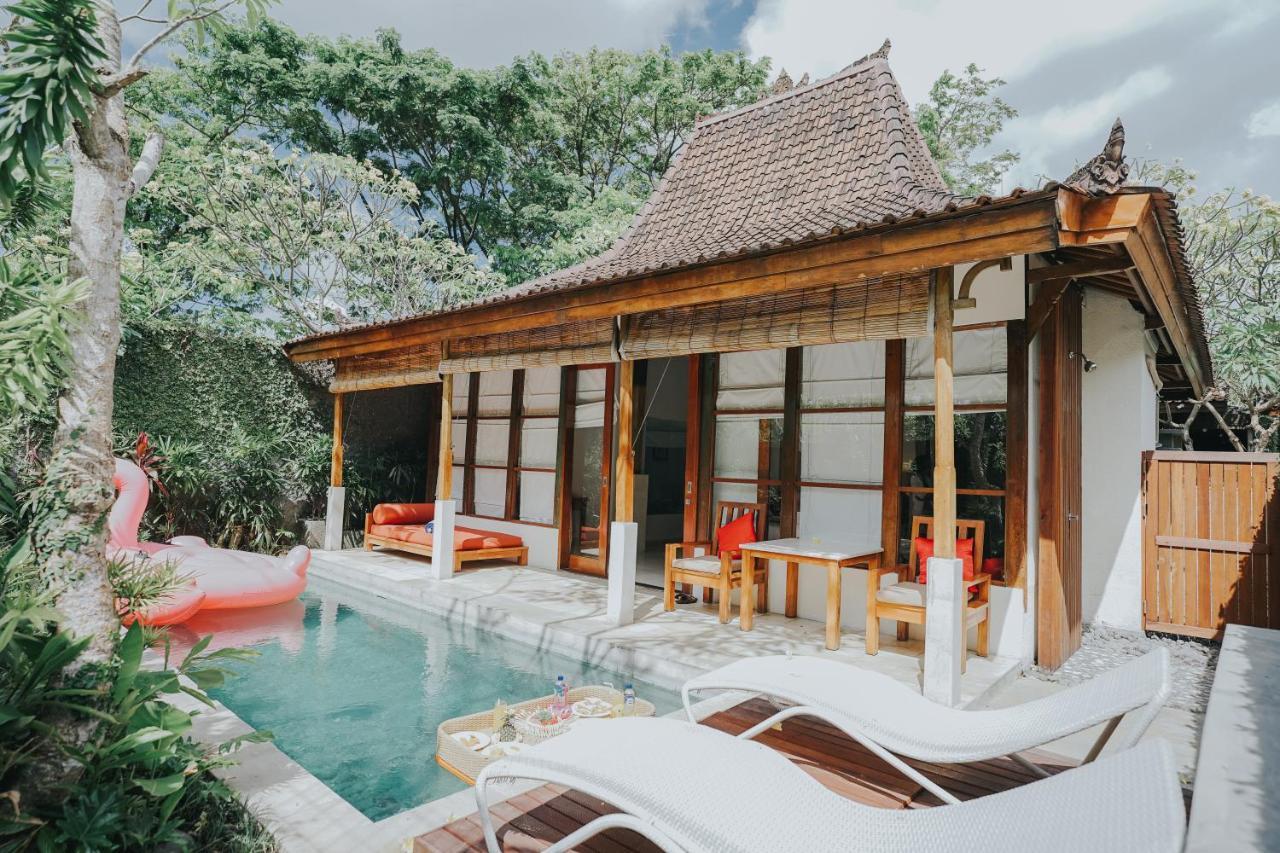 Villa Alam Bidadari Seminyak Esterno foto