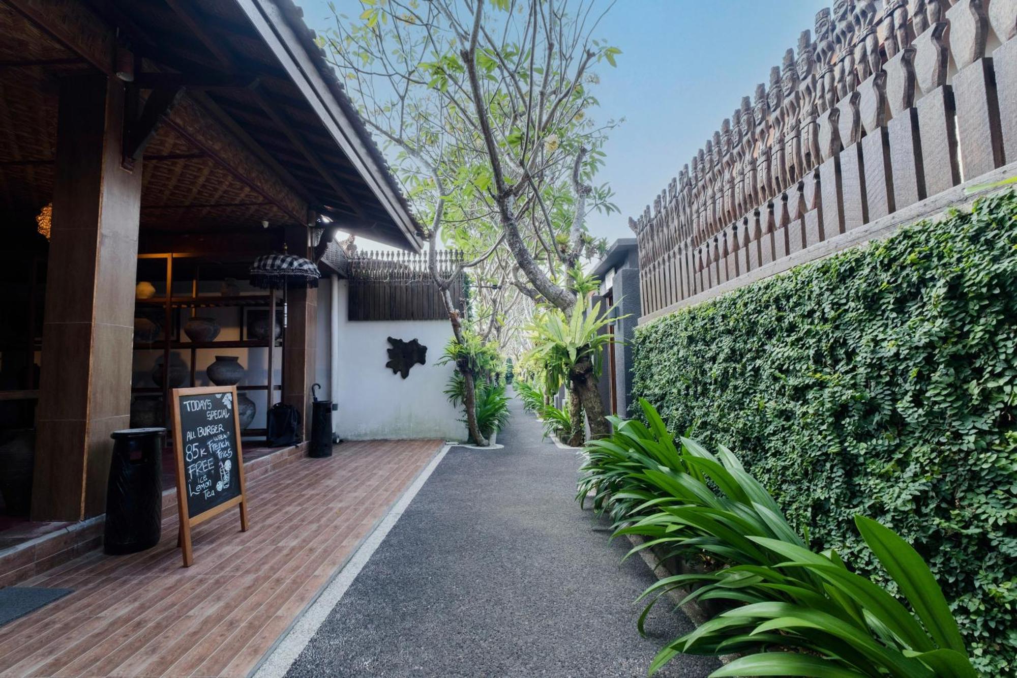Villa Alam Bidadari Seminyak Esterno foto